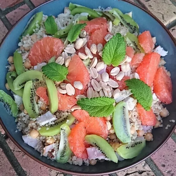 Salade De Quinoa Poulet Fruits Et Cacahu Tes Guy Demarle